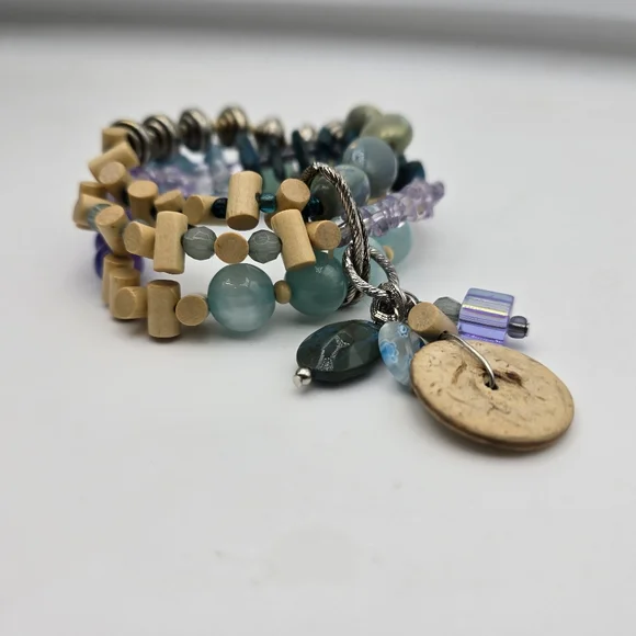 Multicolor Beaded Bracelet - Picture 5 of 9